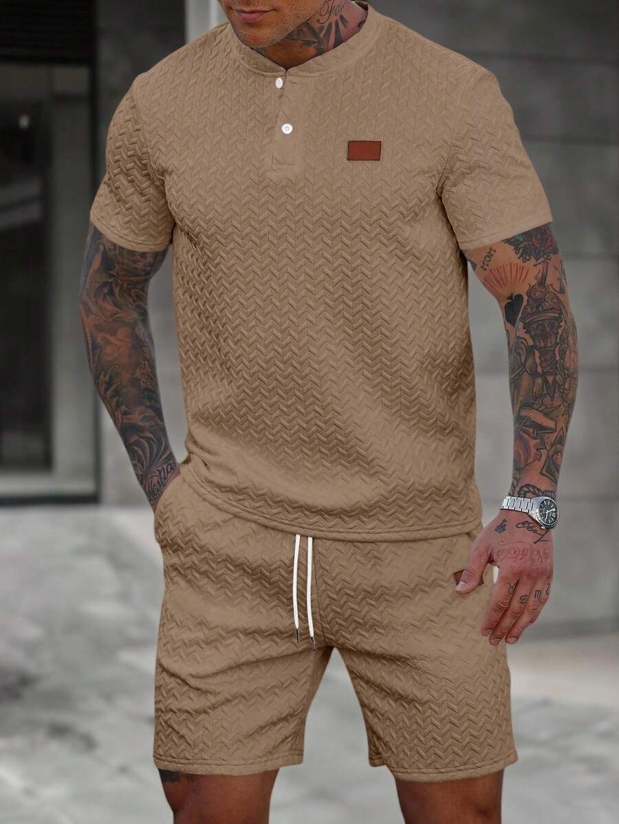 Manfinity CasualCool 2件男士装饰短袖T恤和短裤休闲套装男士两件套休闲男士休闲2件套男士2件套男士两件套 - 卡其色 - 查看 1