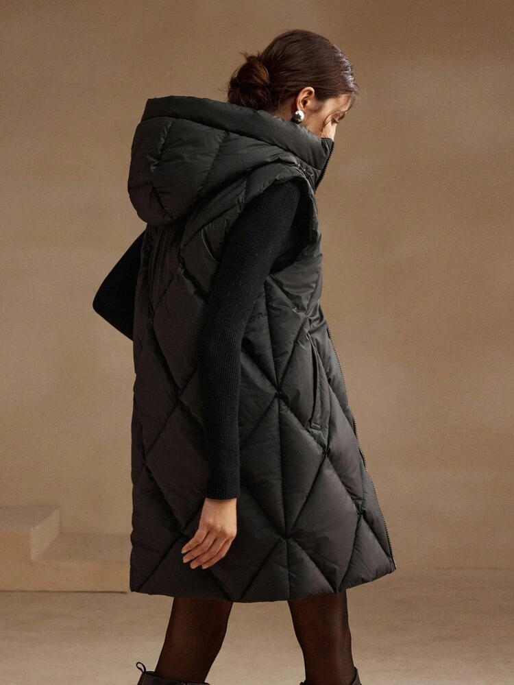 Women's Thick Diamond Quilted Long Sleeveless Padded Coat