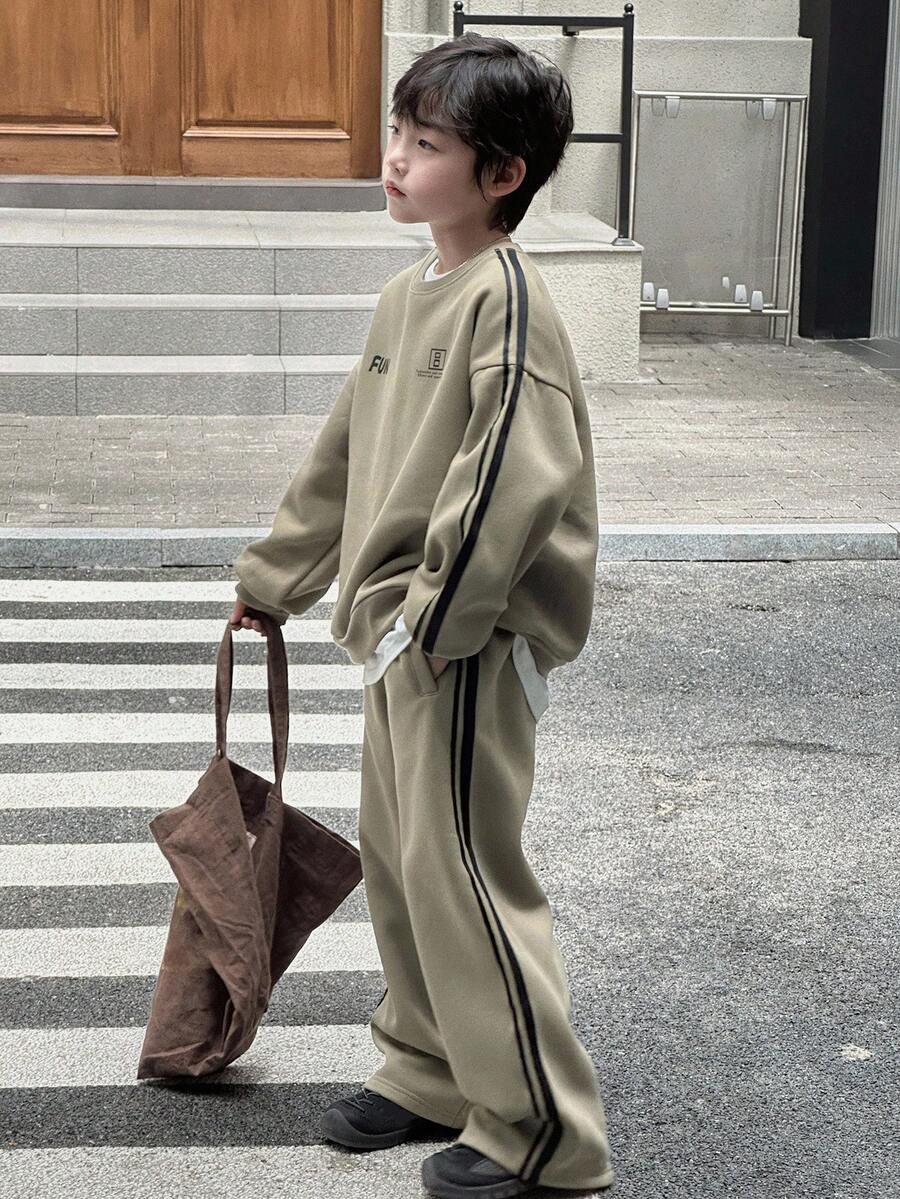 DAZY 2 件套青少年男孩保暖内衬宽松休闲运动衫和裤子运动套装，秋季宽松字母印花运动服 - 綠色 - 查看 1