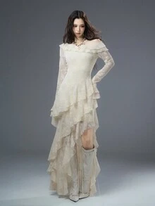 Bloopia波西米亚风优雅浪漫收腰显瘦女装秋冬万圣节精致提花不对称下摆露肩长袖连衣裙 - 杏色 - 查看 3