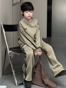 DAZY 2 件套青少年男孩保暖内衬宽松休闲运动衫和裤子运动套装，秋季宽松字母印花运动服 - 綠色 - 查看 7