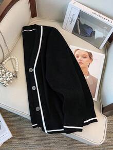 Regalyn Cardigan tricoté à manches longues, col en V, polyvalent et décontracté, avec boutons et bordure contrastée, taille grande