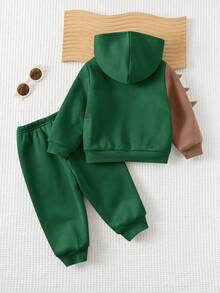 Cozy Pixies 2件套男童卡通恐龙印花连帽夹克和松紧腰裤套装 - 墨綠色 - 查看 2