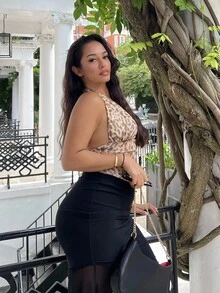 NegzBox Parte superior de punto romántica de malla con estampado de leopardo, escote de atar en V, lazo y fruncido, apropiada para vacaciones, cita, San Valentín, sexy, fiesta, playa, crucero, Pascua, carnaval, merienda