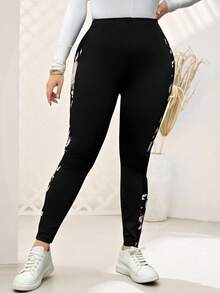 Rosumi Leggings de tallas grandes para mujer con parches estampados, pantalones ajustados - Negro - Ver 5