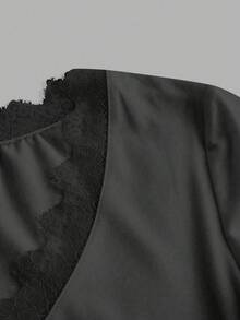 SHEIN EZwear Deep Grey V-Neck Lace Trim Fitted Long Sleeve T-Shirt, Suitable For Autumn/Winter - Dark Grey - View 5