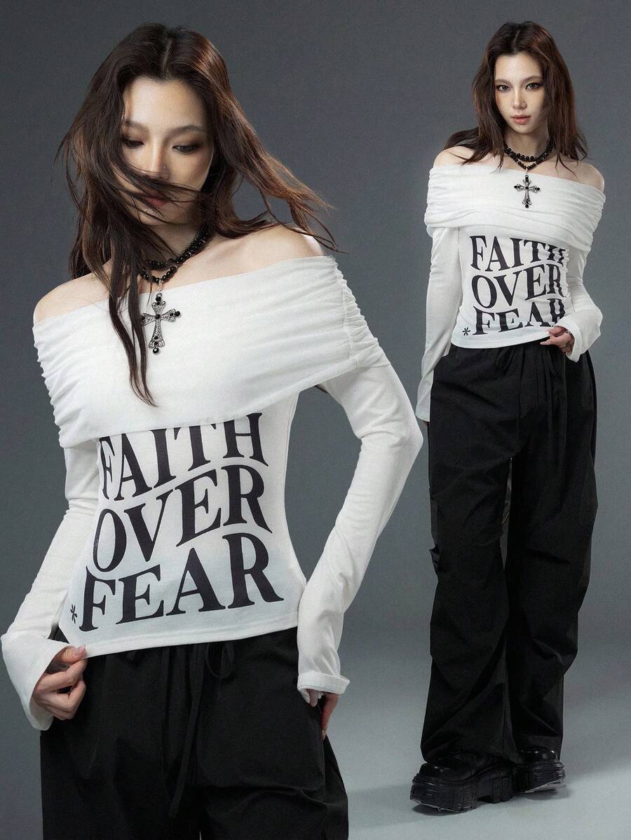 Bloopia 休闲时尚百搭女装秋冬万圣节图案字母印花网眼拼接露肩修身针织上衣 - 白色 - 查看 1