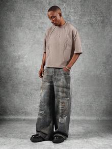 SUMWON Camiseta corta de ante con líneas de costura únicas, ajuste cuadrado, manga corta, moda casual callejera, estilo urbano distintivo con detalles de logotipo