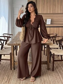 Weeklong Ensemble 2 pièces grande taille élégant et sexy, chemise et pantalon en patchwork de dentelle couleur unie - Tabac - Voir 4