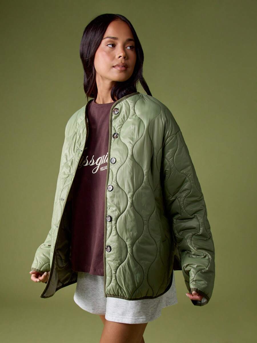 MISSGUIDED 女士绗缝轻便夹克优雅超大号棉服外套冬季秋季外套纽扣前部奢华品牌 M 标志休闲时尚街头服饰 - 軍綠色 - 查看 1