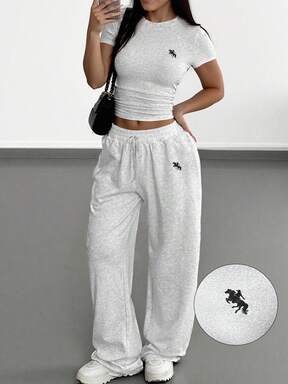 SHEIN EZwear 2 Adet Büyük Beden Kadın Gri İşlemeli Logolu Günlük Set, İlkbahar/Yaz