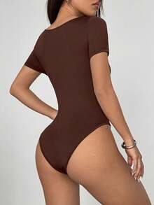 Fiercella Fiercella Women's Solid Color Slim Fit Minimalist Square Neck Short Sleeve Bodysuit, Versatile For Daily Commute - Brown - View 2
