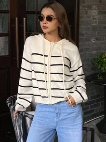 DAZY 撞色条纹宽松连帽长袖休闲街头风针织开衫，女款，秋冬 - 白色 - 查看 4