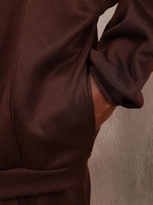 SUMWON Áo nỉ trùm đầu cỡ lớn kết hợp quần jogger cài khuy - Rỉ Nâu - Xem 5