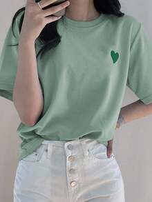 DAZY Women Embroidered Heart Pattern Contrast Color Round Neck T-Shirt Cute Tops - Green - View 2