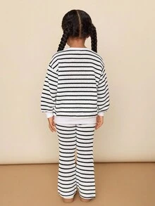 2 件套少女纯色圆领字母图案休闲运动衫和紧身裤套装 - 黑與白 - 查看 2