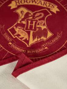 HARRY POTTER X SHEIN 1pc Thickened Non-Slip All-Over Print Table Runner, Holiday Red Table Runner, Fits Various Table Lengths 90/160/183/200cm,Christmas