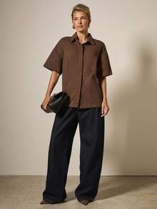 COSMINA Denim 女款純色休閒短袖牛仔上衣 - 棕色 - 查看 5