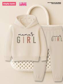 GraphicGems 2 件女婴时尚简约字母印花连帽长袖羊毛衫和字母印花羊毛裤套装，适合秋冬季外出，妈妈的女孩幼儿运动服 - 杏色 - 查看 1