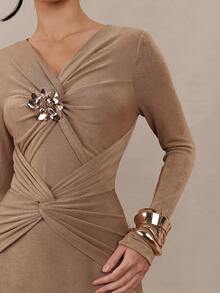 Modelyn 女式花卉装饰V领长袖扭纹设计优雅连衣裙 - 棕色 - 查看 8