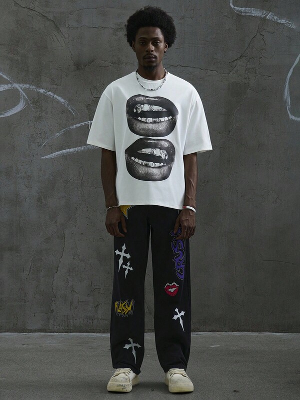 Manfinity Roghcode T-shirt style de rue blanc pour hommes à manches courtes avec motif bouche noir et blanc, convient pour l'été, amusant, pour sortir