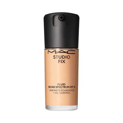 MAC Studio Fix Fluid SPF15 24HR Oil Control Matte Foundation NC17 30 Ml