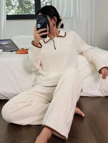 SHEIN Bộ đồ ngủ tay dài 3 nút cổ bẻ, mềm mại, thoải mái Dream Adore dành cho nữ, Thu/Đông, Quần áo Thu Đông, Ấm áp - Màu be - Xem 6