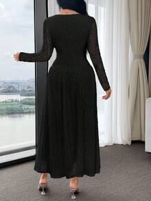 Feyla Đầm dài tay cổ vuông phối ren tương phản thanh lịch dành cho nữ - màu đen - Xem 2