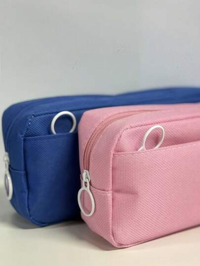 1个双层大容量牛津铅笔盒，这款铅笔盒采用结实的牛津布材质制成，经久耐用。双层设计提供充足的空间，可整齐收纳所有文具，从铅笔、钢笔到橡皮擦和尺子，多功能用途，可爱的多功能收纳袋，铅笔盒，返校季，学校用品