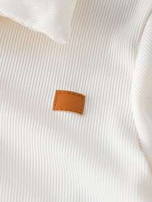 SHEIN Vintaside Kids 4-7 Years Old Boys' Spring/Autumn Shirt Set, Beige & Brown Collar Button-Up Long Sleeve Cardigan Top And Striped Long Pants Suit, Comfortable Elegant Simple Back To School Academy Outfit, All Season