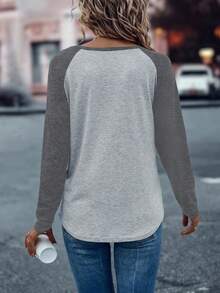 EMERY ROSE Camiseta de mujer con mangas raglán y bloque de color - Gris Oscuro - Ver 2