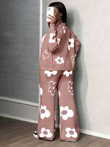 EURMUSE Women Floral Pattern Long Sleeve Single-Breasted Knitted Cardigan And Knitted Pants Casual Suit, Autumn/Winter - Multicolor - View 2