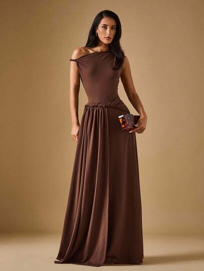 Briarwyn 女士时尚优雅斜肩长裙