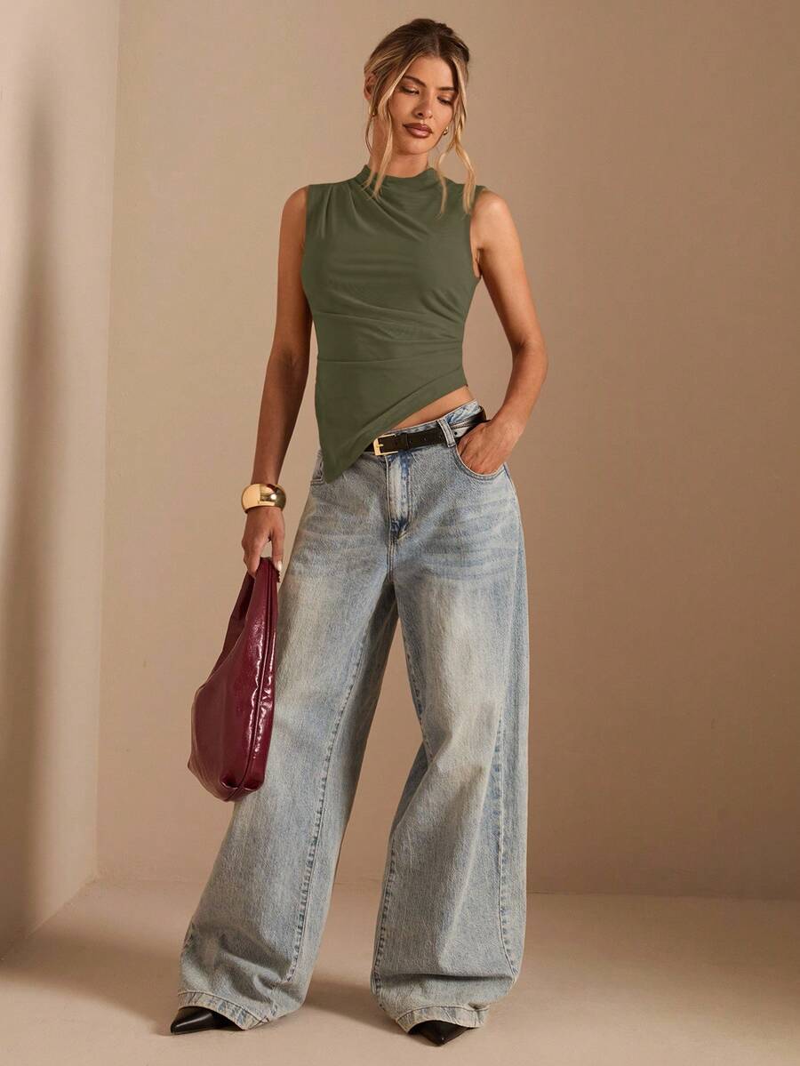 SHEIN BAE Camiseta sin mangas casual con cuello liso, plisada y dobladillo asimétrico para mujer - Verde militar - Ver 1