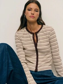 Nöista Long-Sleeve Knit Cardigan With Contrast Trim And A Fitted Silhouette, Offering A Retro-Inspired Layering Piece Ideal For Women's Winter Outfits; Perfect For Casual Seasonal Styling, Pairing With Blouses Or High-Waisted Pants, And Creating Polished Looks For Everyday Wear, Christmas Gatherings And Refined New Year Ensembles.