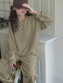 DAZY 2 件套青少年女孩圆领字母刺绣运动衫套装，秋季