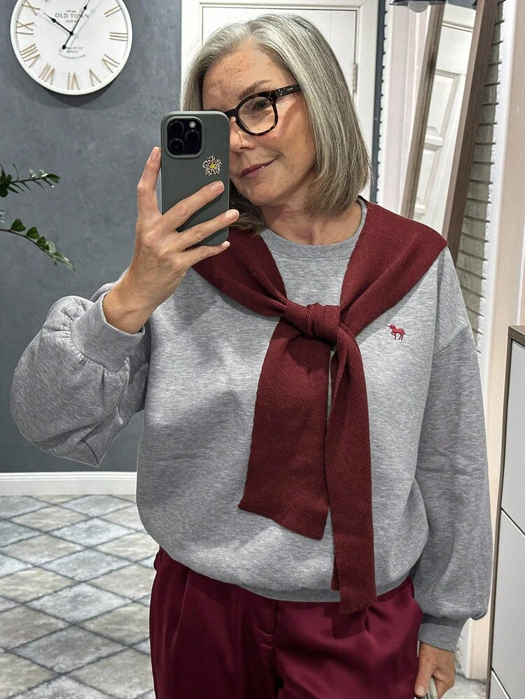 2pcs Women Patchwork Contrast Color Sweatshirt & Poncho Set