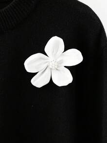 GlowEve CURVE Black And White Elegant Lace-Patchwork Knit Sweater,Autumn Everyday Floral Design Long Sleeve Pullover, Fashion Must-Have For Winter Dates - Black - View 4