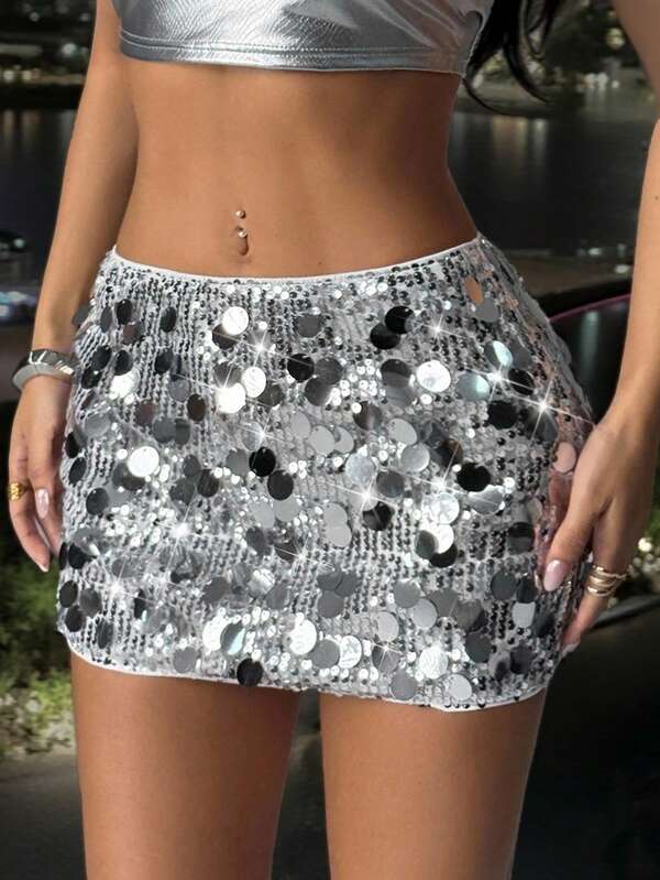 SHEIN PETITE Minifalda de mujer plateada brillante con lentejuelas, adecuada para fiestas y reuniones, versión de alta calidad para tallas pequeñas