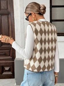 Chiquease Women's Diamond Pattern Furry Open Front Button Sleeveless Jacket - Khaki - View 2