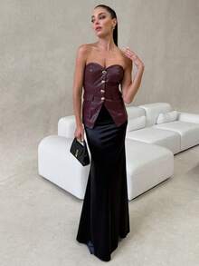 Lavishia Áo Bandeau trang trí khóa kim loại cho nữ - Màu Đỏ Sâu - Xem 4