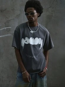 Manfinity ZONE917 Men's Loose Street Style White Distressed Vampire Fang & Star Print Black Splatter T-Shirt, Emo - Black - View 4