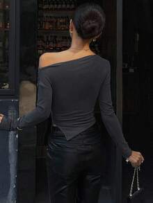 DAZY Áo thun nữ dáng ôm, viền bất đối xứng, quần áo mùa thu dài tay cho nữ - Màu xám đen - Xem 5