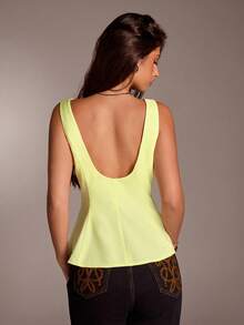 SHEIN Forever 21 女士秋冬正装/返校季/万圣节/婚礼宾客/度假/千禧年/海滩/可爱/教师/外出/商务休闲/优雅/生日/办公室/乡村音乐会/俱乐部/西部风/工作/街头风/复古/节日/鸡尾酒会/锐舞派对/毕业舞会/机场/趣味/基础款/早午餐/2000年代风格/老钱风格/教堂/返校节/高贵/派对/端庄/仙女风/约会之夜/节日/度假装/酷炫/斯德哥尔摩风格/夜生活/露背露脐上衣 - 黃色 - 查看 2