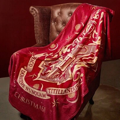 HARRY POTTER X SHEIN 1 st klassisk röd skolmönstrad flanellfilt, mjuk och varm, fäller inte, finns i olika storlekar, lämplig för soffa, säng, tupplur, jul, presentidéer