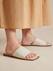 MOTF PREMIUM SQUARE TOE FLAT SANDALS - Beige - View 7