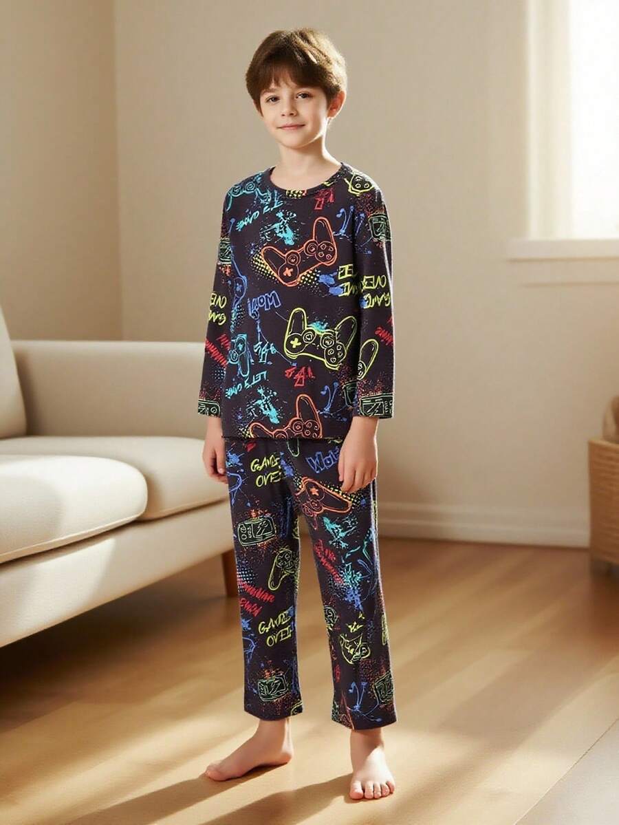SHEIN 2 件套男童游戏玩家印花长袖睡衣套装，儿童休闲服