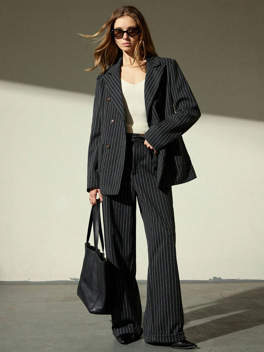 Aveloria Modichic 羊毛条纹双排扣简约优雅女士西装套装，秋冬 - 彩色 - 查看 1
