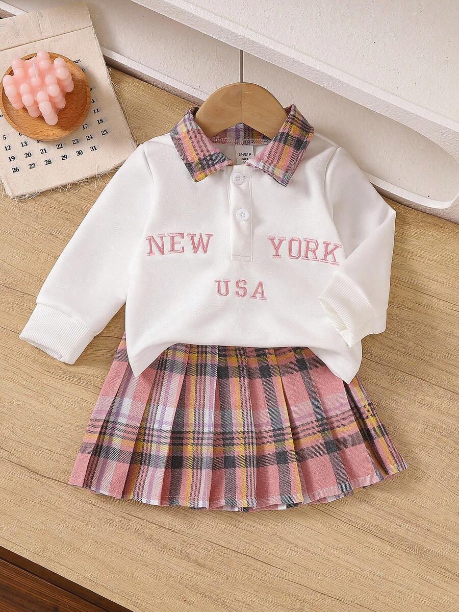 SHEIN 2 件女婴领口字母刺绣运动衫 + 格子百褶裙可爱套装，甜美韩式休闲百搭套头长袖运动衫，前襟纽扣搭配松紧腰格子迷你裙，适合秋冬日常外出或旅行度假、圣诞节 - 彩色 - 查看 1