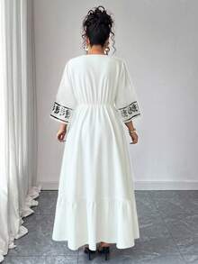 Elenzga 大码女式印花沙滩裙，波西米亚风海滩度假连衣裙 - 杏色 - 查看 2
